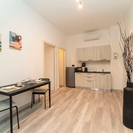 2 Homely - 50 Mt Dalle Molinette, 300 Mt Da Metro Spezia, 1k M Da Lingotto Fiere Turin