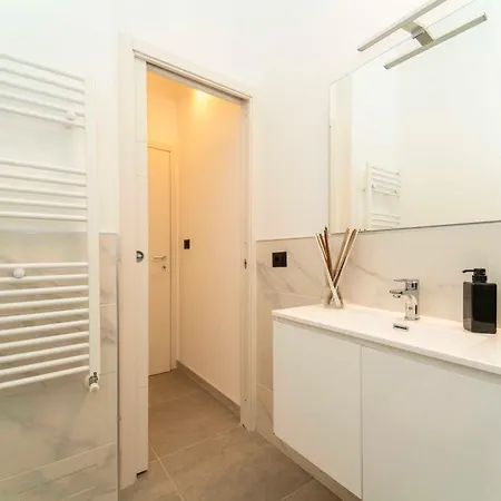 Apartment 2 Homely - 50 Mt Dalle Molinette, 300 Mt Da Metro Spezia, 1k M Da Lingotto Fiere *