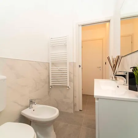 Apartment 2 Homely - 50 Mt Dalle Molinette, 300 Mt Da Metro Spezia, 1k M Da Lingotto Fiere Turin