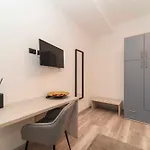 Homely Family 2 *
